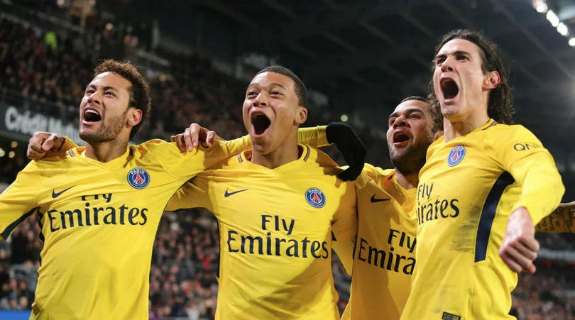 post card attaque psg_0.webp